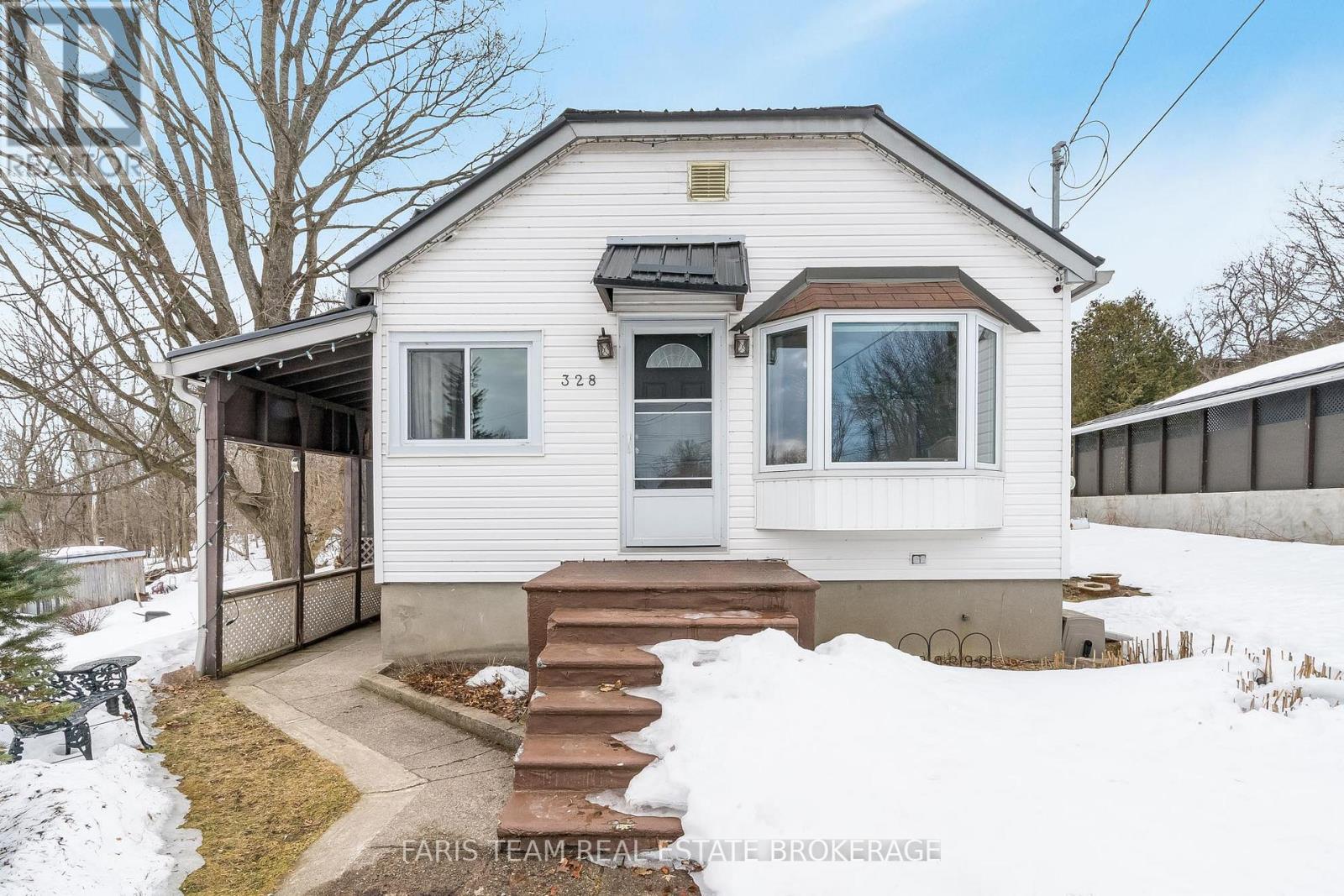 328 Percy Street, Tay, Ontario  L0K 2C0 - Photo 4 - S12876408