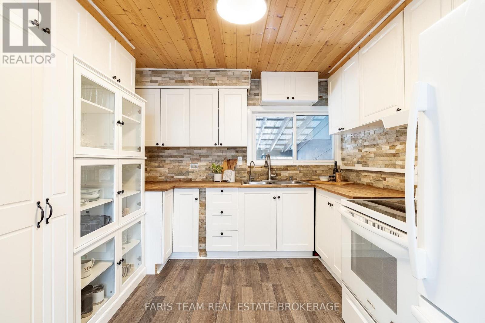 328 Percy Street, Tay, Ontario  L0K 2C0 - Photo 5 - S12876408