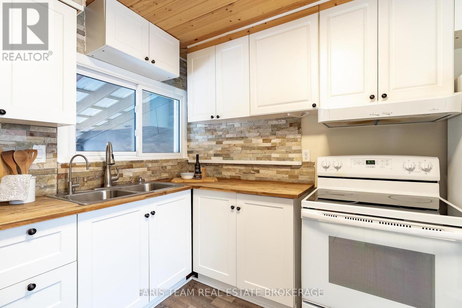 328 Percy Street, Tay, Ontario  L0K 2C0 - Photo 7 - S12876408