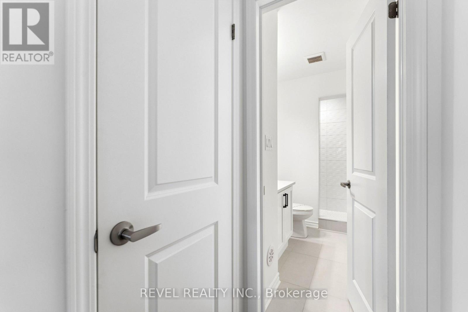 20 Vickerman Street, Brampton (Northwest Brampton), Ontario  L7A 5M7 - Photo 29 - W12827326