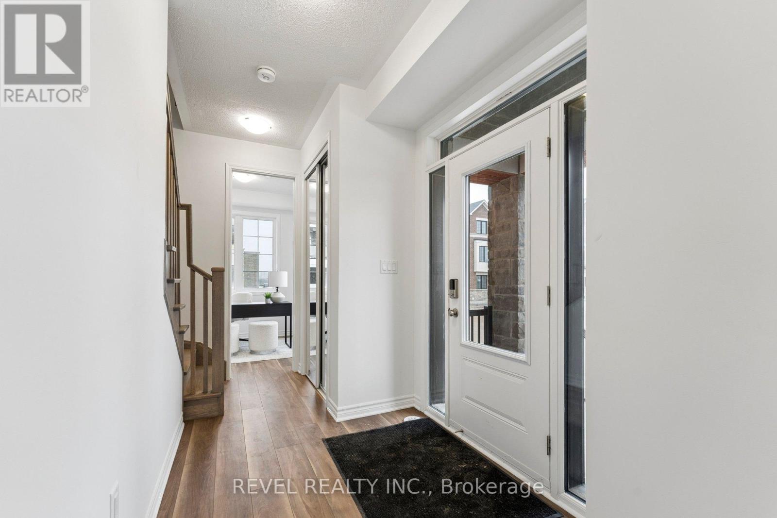 20 Vickerman Street, Brampton (Northwest Brampton), Ontario  L7A 5M7 - Photo 4 - W12827326