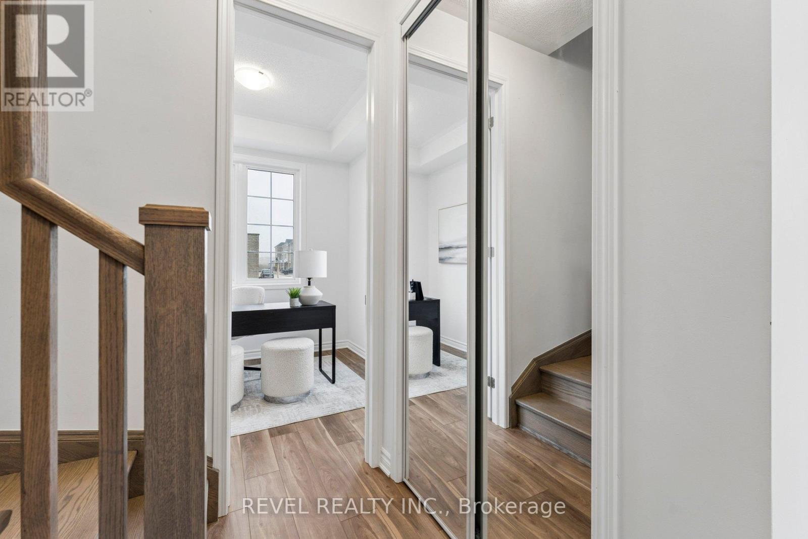 20 Vickerman Street, Brampton (Northwest Brampton), Ontario  L7A 5M7 - Photo 6 - W12827326