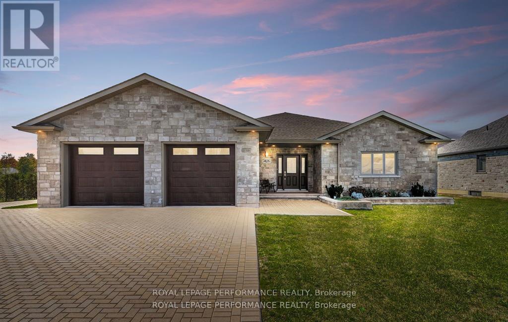 55 Dale Street, South Stormont, Ontario  K0C 1M0 - Photo 3 - X12876294