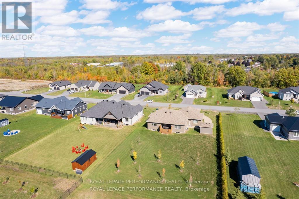 55 Dale Street, South Stormont, Ontario  K0C 1M0 - Photo 48 - X12876294