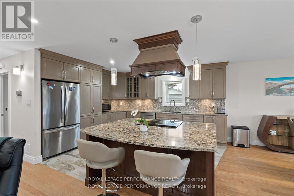 55 Dale Street, South Stormont, Ontario  K0C 1M0 - Photo 9 - X12876294