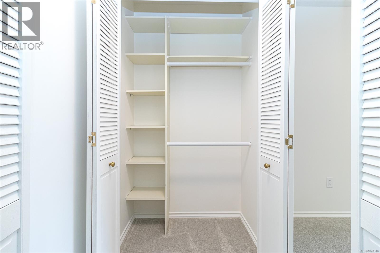 8100 Mahon Pl, Central Saanich, British Columbia  V8M 1K5 - Photo 23 - 1028516