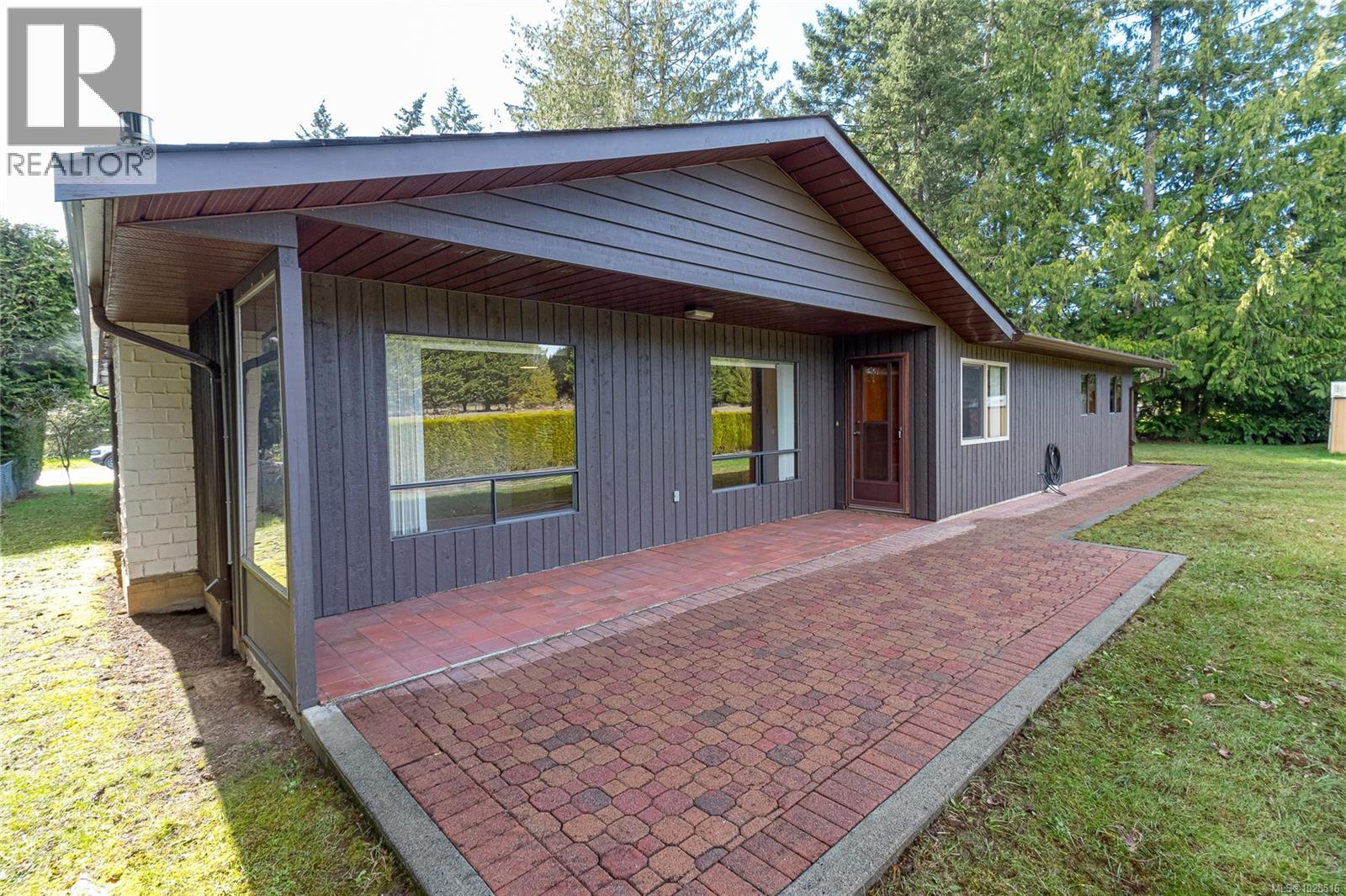 8100 Mahon Pl, Central Saanich, British Columbia  V8M 1K5 - Photo 32 - 1028516