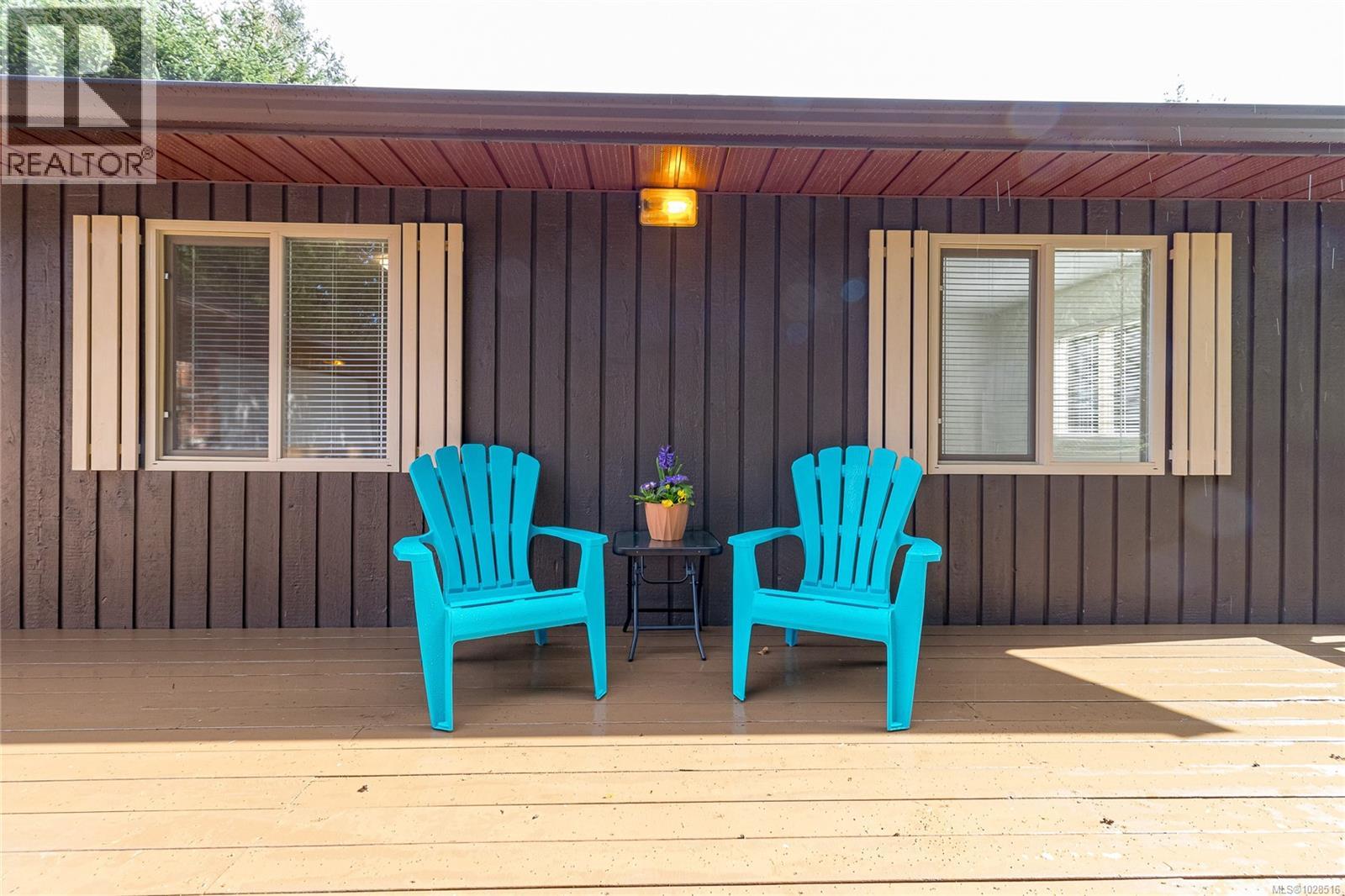 8100 Mahon Pl, Central Saanich, British Columbia  V8M 1K5 - Photo 36 - 1028516