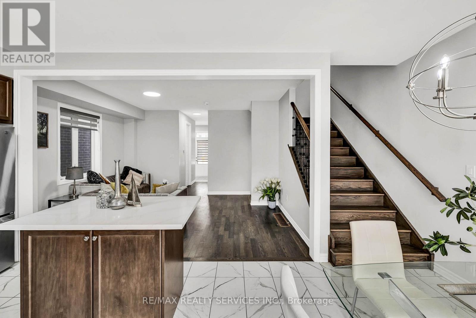 406 Dolman Street, Woolwich, Ontario  N0B 1M0 - Photo 10 - X12873790