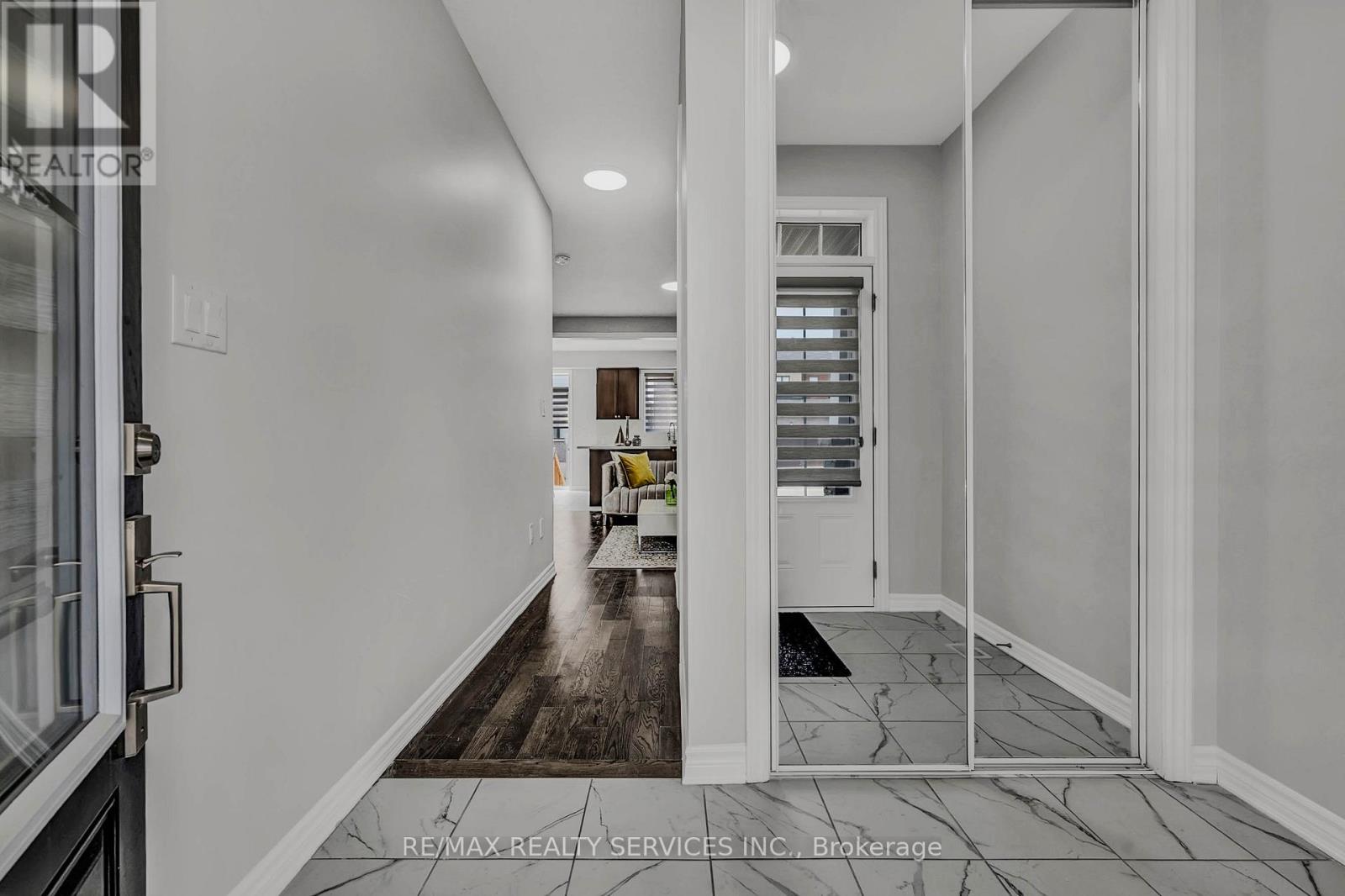 406 Dolman Street, Woolwich, Ontario  N0B 1M0 - Photo 4 - X12873790