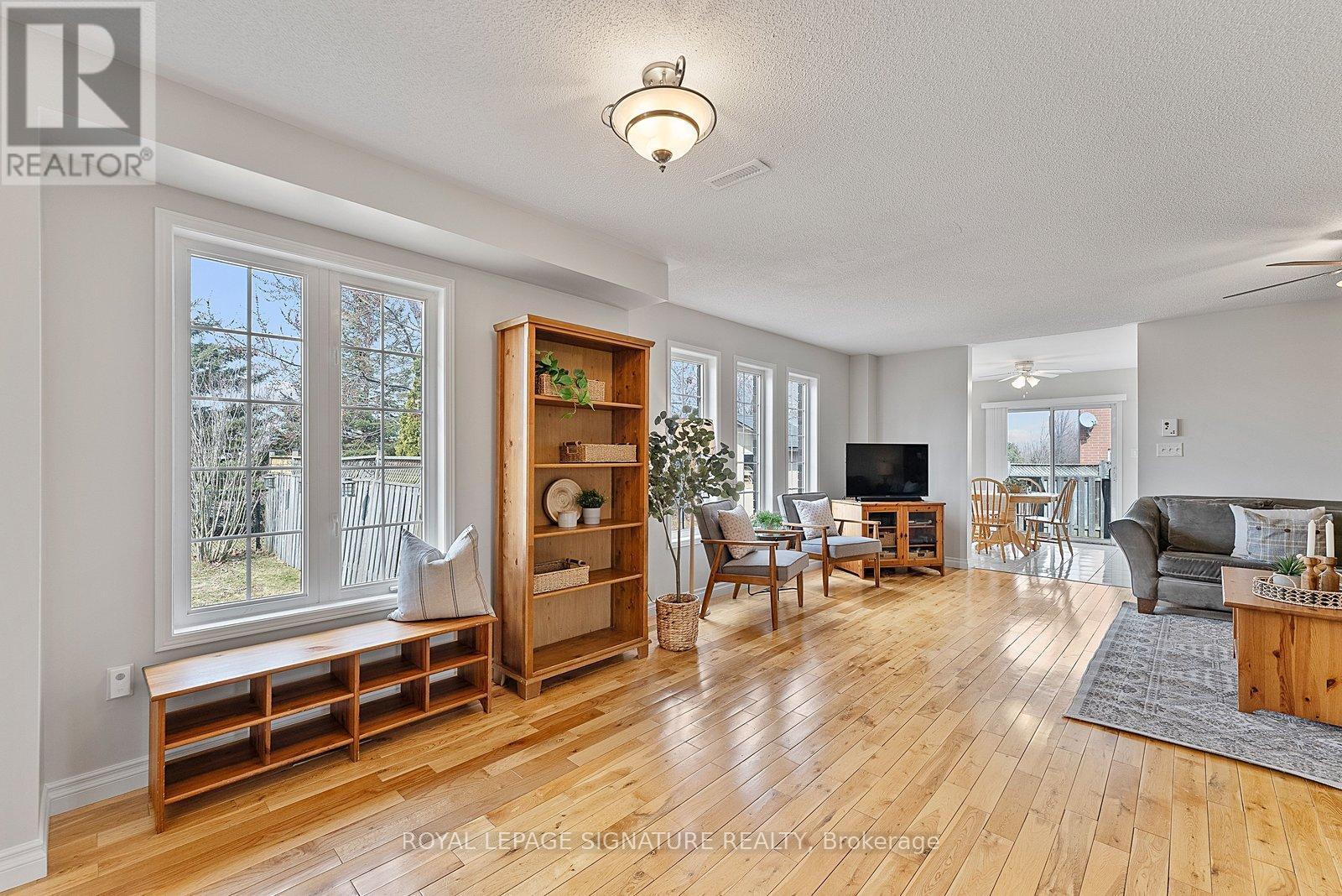 46 Baha Crescent, Brampton, Ontario  L7A 2J3 - Photo 6 - W12876298