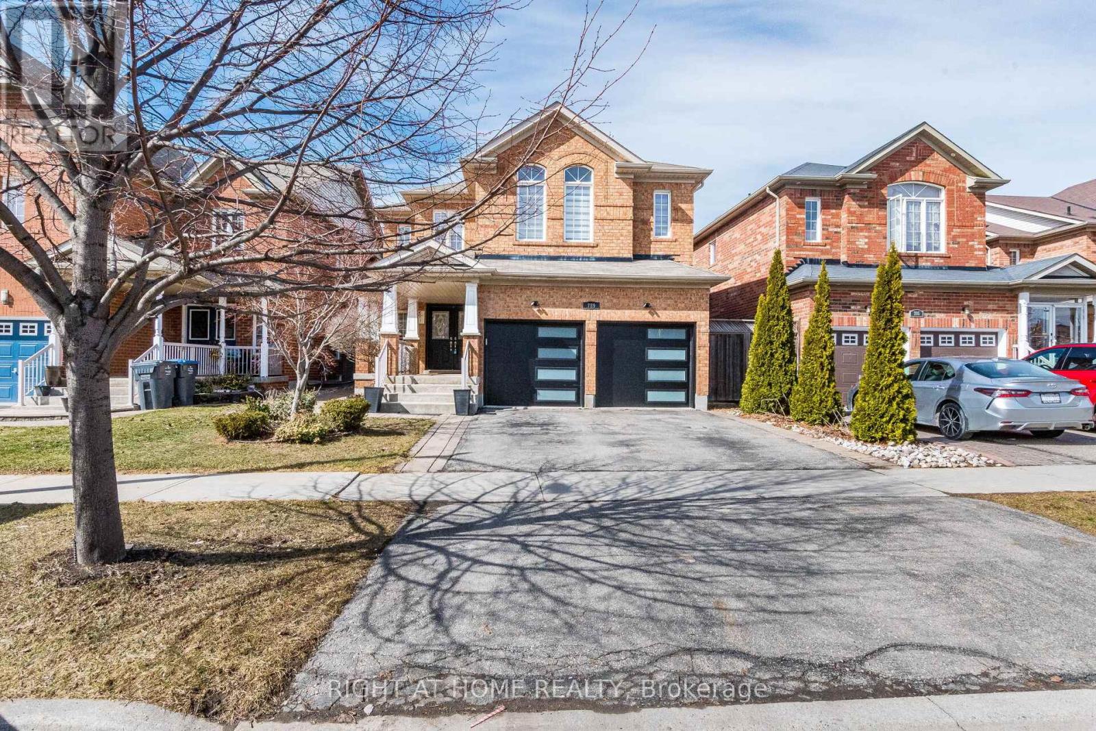 789 STARGAZER DRIVE, mississauga (east credit), Ontario