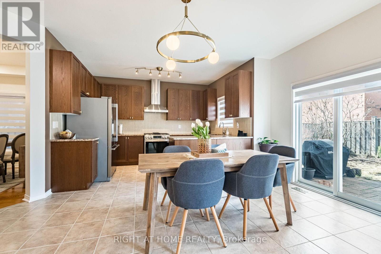 789 Stargazer Drive, Mississauga (East Credit), Ontario  L5V 0C1 - Photo 10 - W12876378