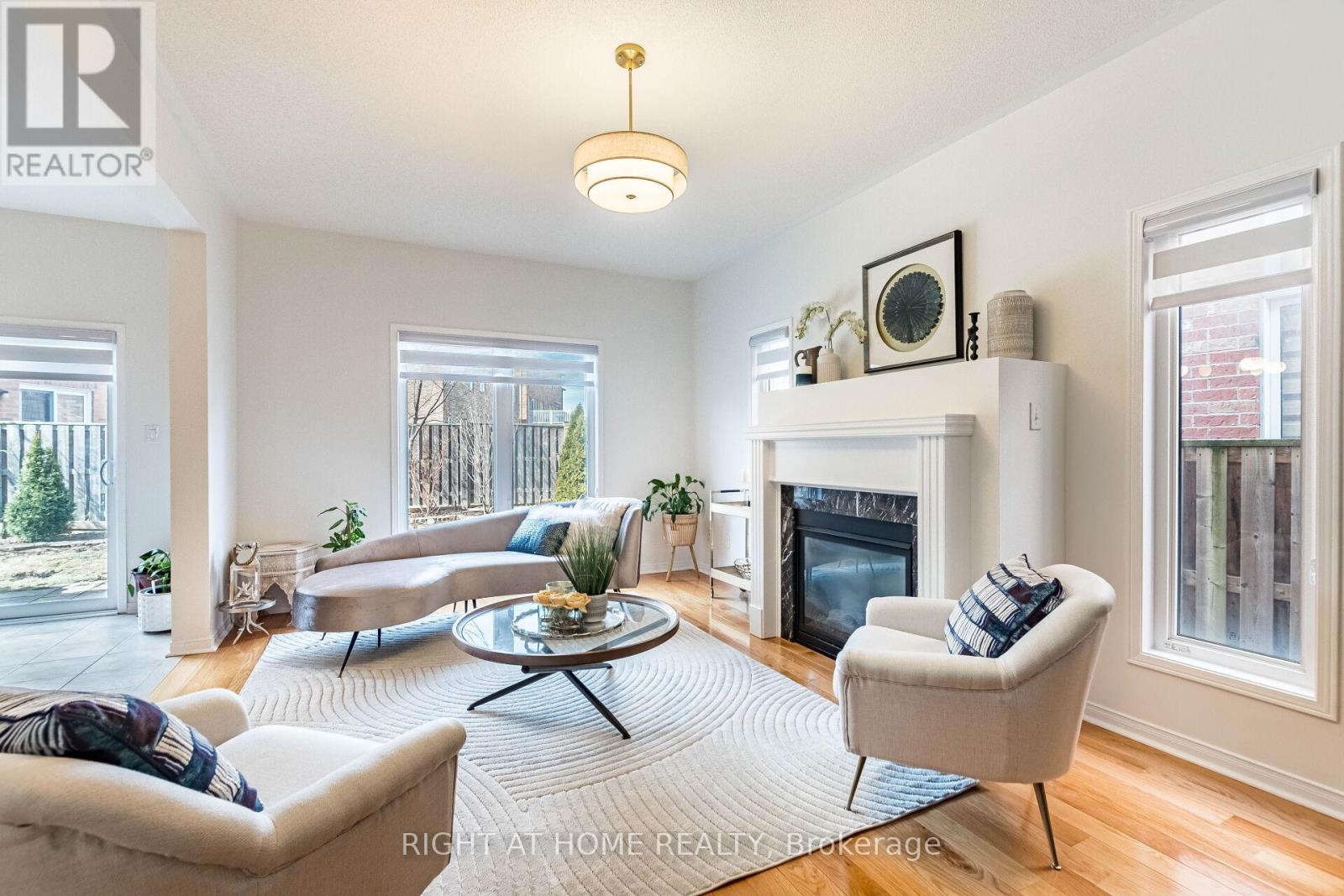 789 Stargazer Drive, Mississauga (East Credit), Ontario  L5V 0C1 - Photo 11 - W12876378