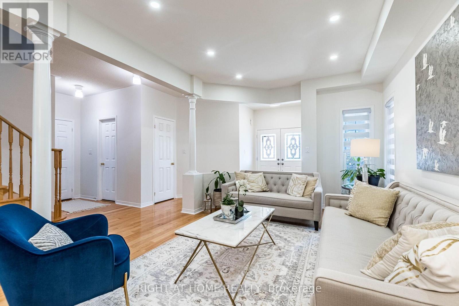 789 Stargazer Drive, Mississauga (East Credit), Ontario  L5V 0C1 - Photo 7 - W12876378