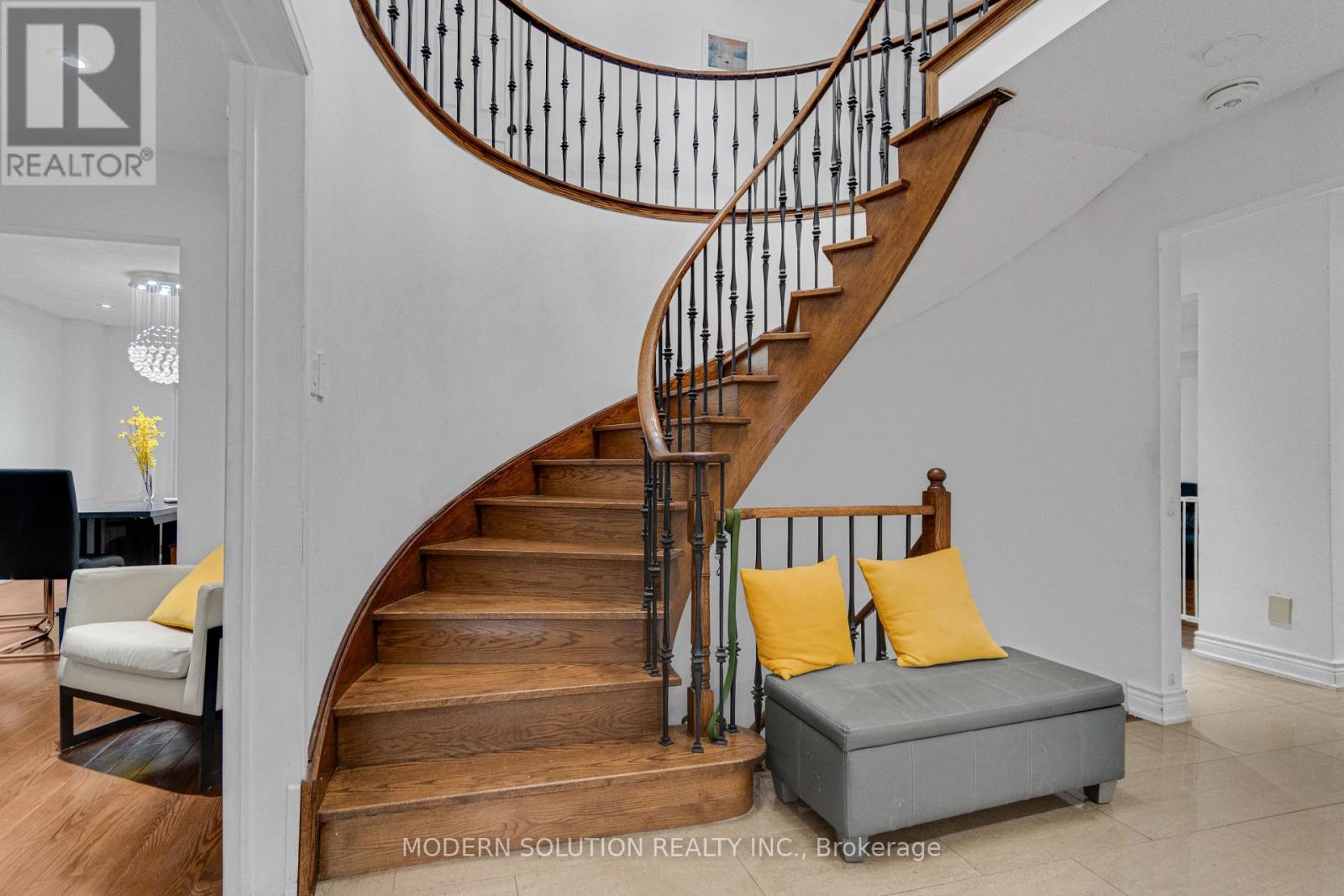 438 Ojibway Trail, Mississauga (Hurontario), Ontario  L4Z 3B5 - Photo 18 - W12876426