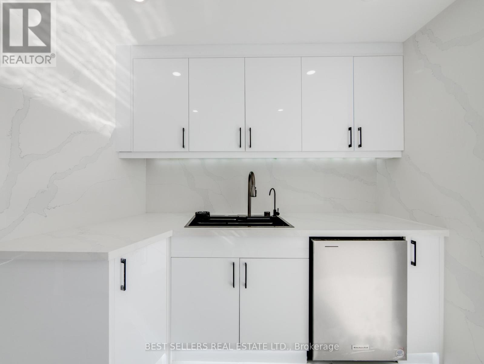 601 - 3650 Kaneff Crescent, Mississauga (Mississauga Valleys), Ontario  L5A 4A1 - Photo 22 - W12876450