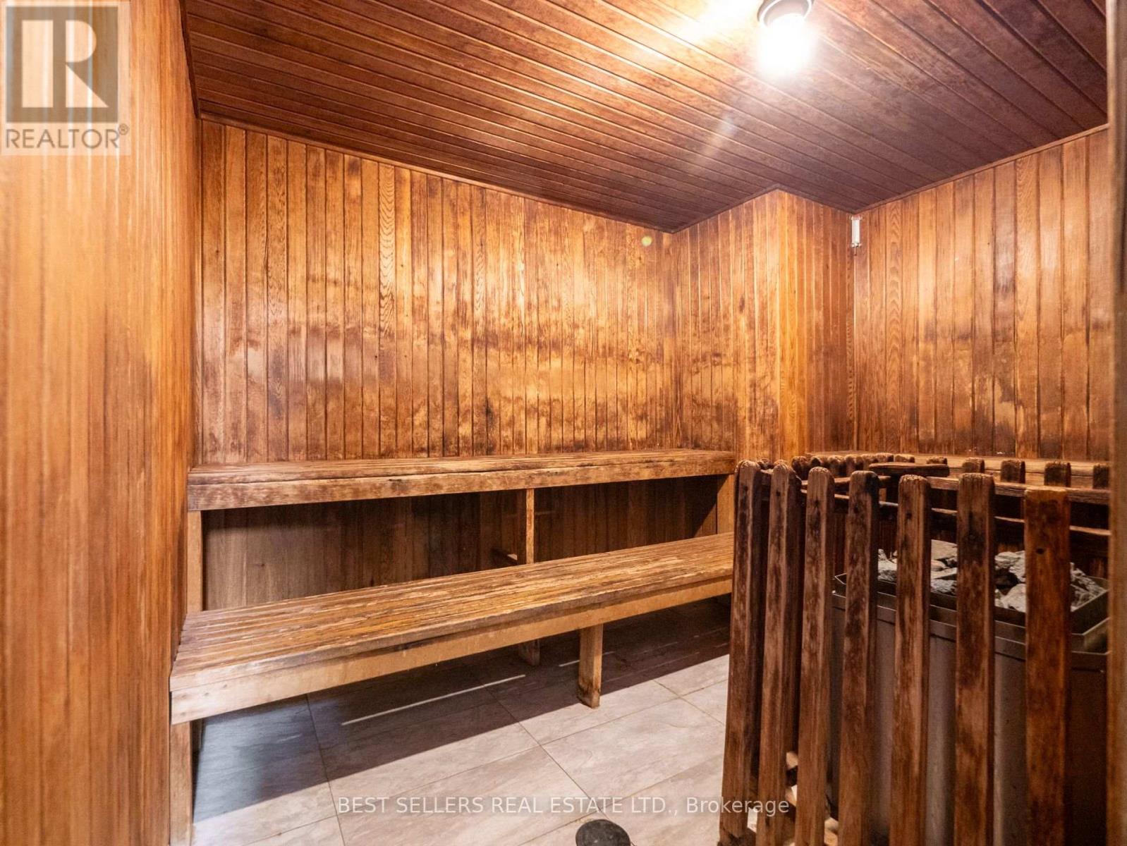 601 - 3650 Kaneff Crescent, Mississauga (Mississauga Valleys), Ontario  L5A 4A1 - Photo 3 - W12876450