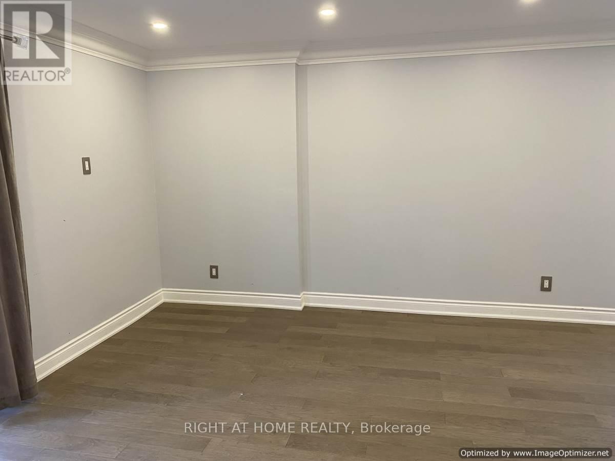 Bsmt - 571 Roselaire Trail, Mississauga (Hurontario), Ontario  L5R 2Z9 - Photo 6 - W12876478