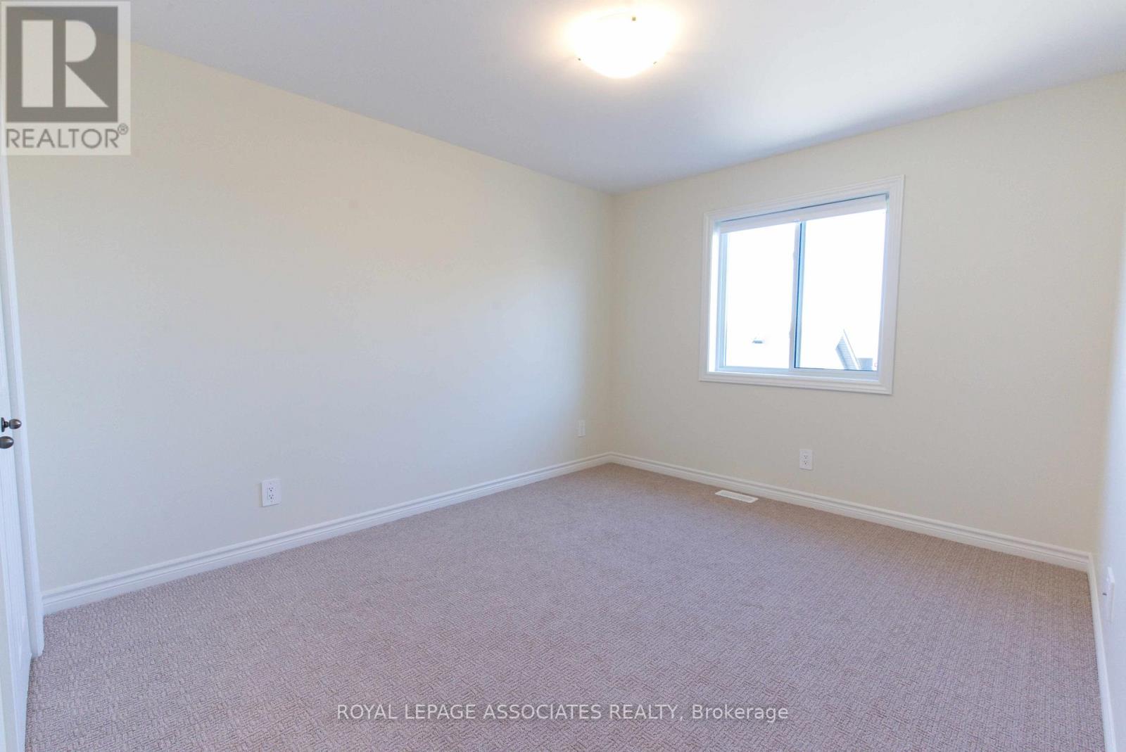 84 Riverstone Way, Belleville (Thurlow Ward), Ontario  K8N 0S6 - Photo 11 - X12876278