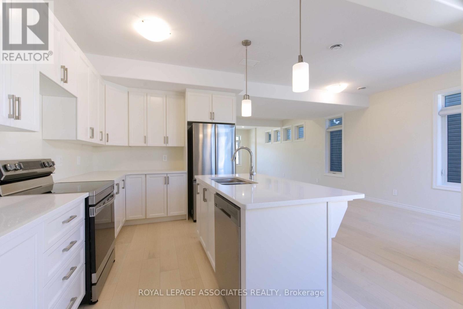 84 Riverstone Way, Belleville (Thurlow Ward), Ontario  K8N 0S6 - Photo 6 - X12876278