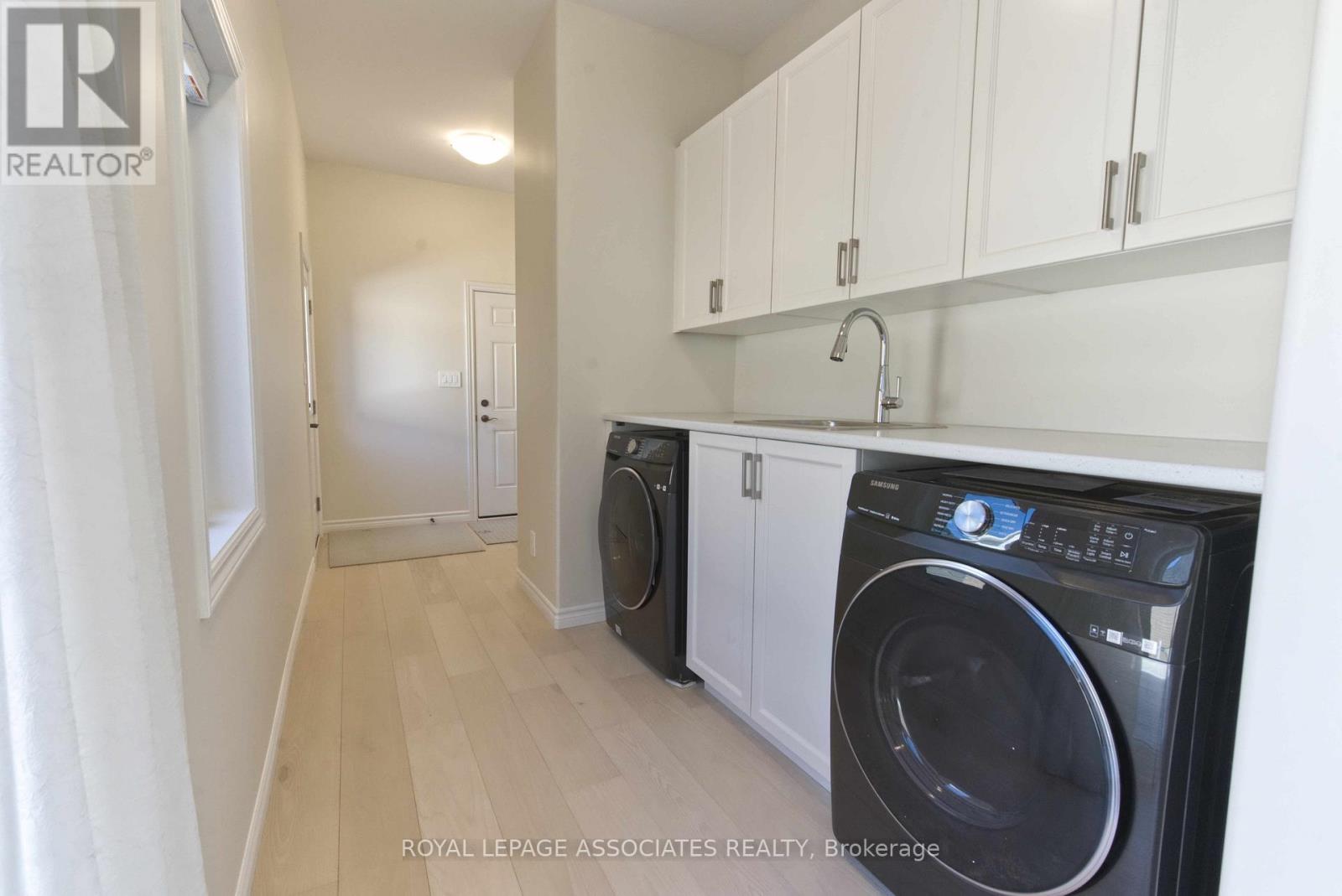 84 Riverstone Way, Belleville (Thurlow Ward), Ontario  K8N 0S6 - Photo 7 - X12876278