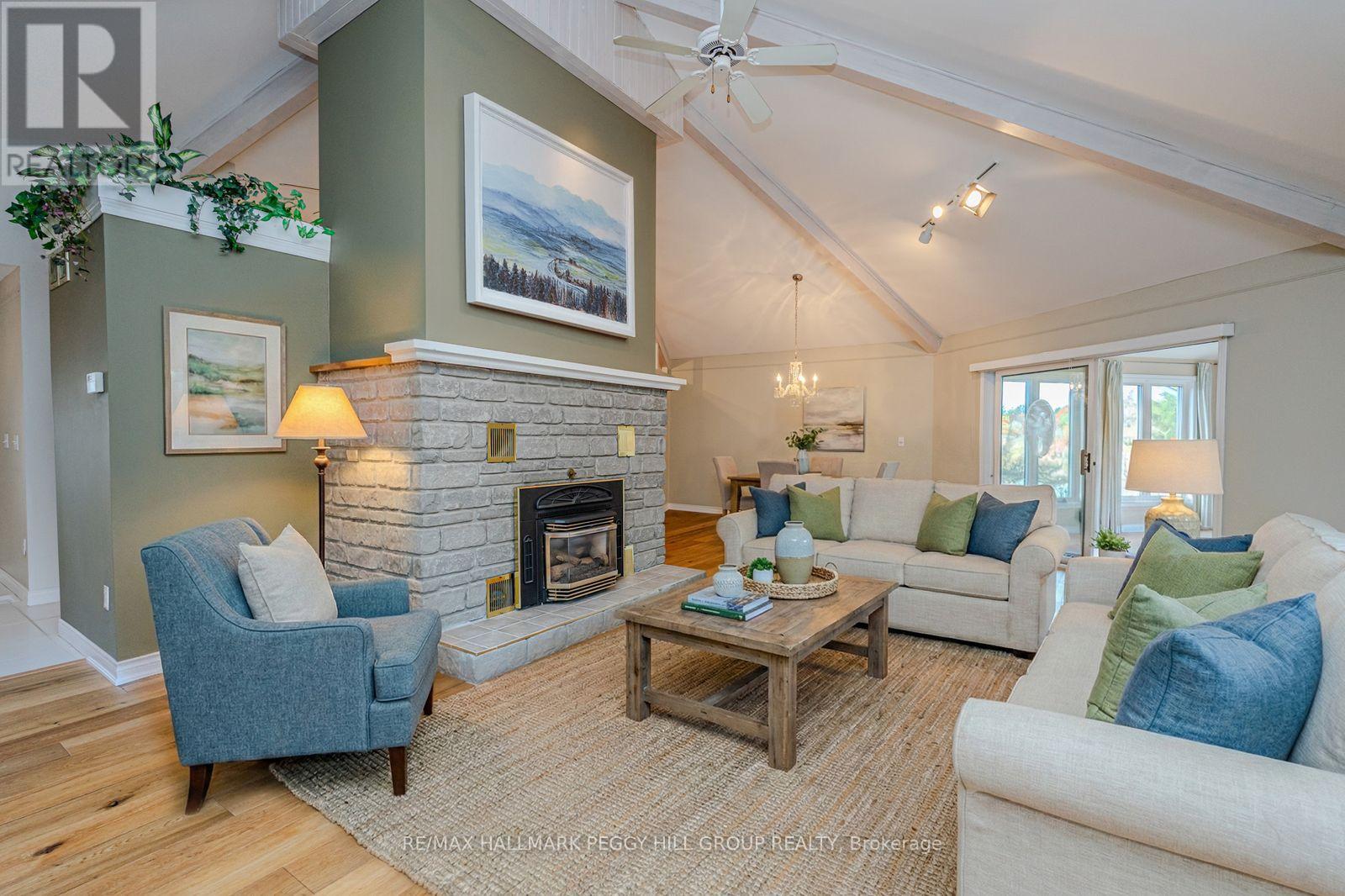 1564 Honey Harbour Road, Georgian Bay (Baxter), Ontario  L0K 1S0 - Photo 4 - X12876326