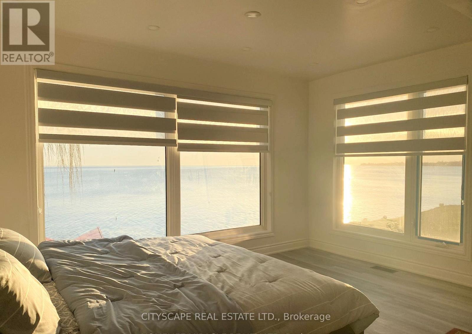 48 Seabreeze Crescent, Hamilton (Lakeshore), Ontario  L8E 5C8 - Photo 17 - X12876368