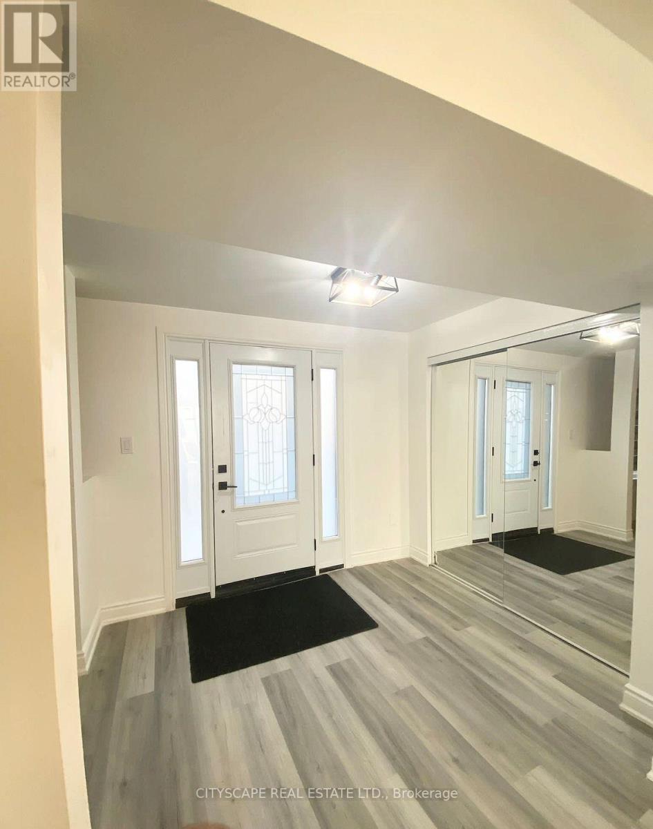 48 Seabreeze Crescent, Hamilton (Lakeshore), Ontario  L8E 5C8 - Photo 24 - X12876368