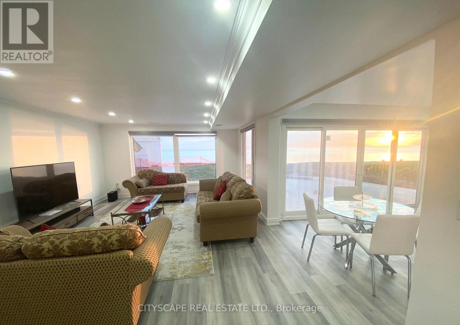 48 Seabreeze Crescent, Hamilton (Lakeshore), Ontario  L8E 5C8 - Photo 37 - X12876368