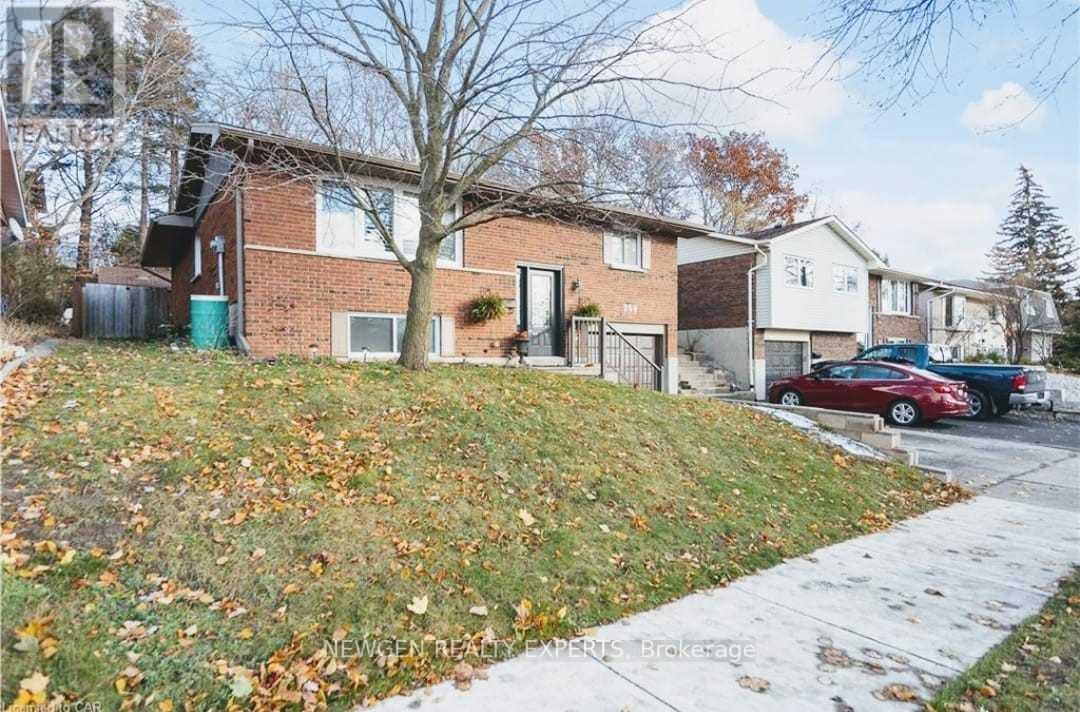 264 Laurentian Drive, Kitchener, Ontario  N2E 2B6 - Photo 2 - X12876424