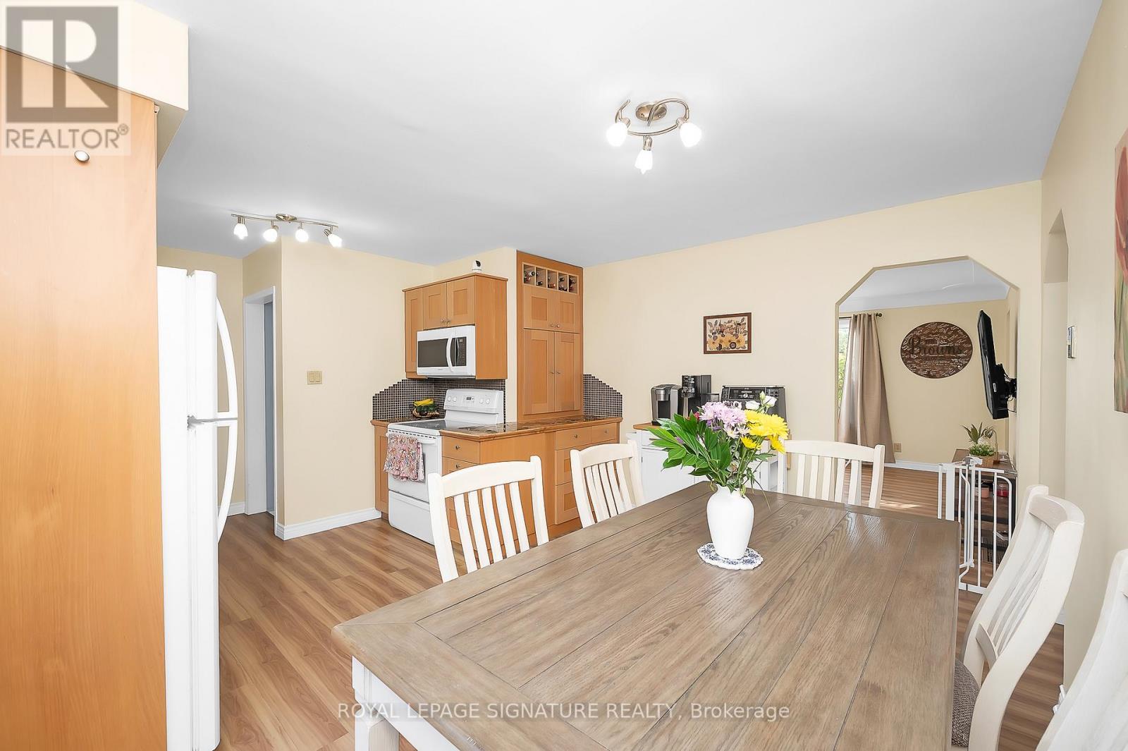 43 Lake Avenue N, Hamilton (Riverdale), Ontario  L8E 1L2 - Photo 12 - X12876464