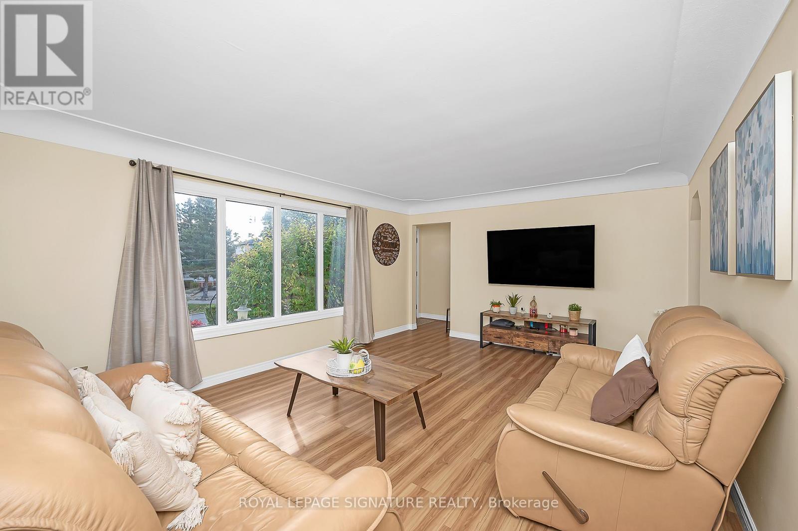 43 Lake Avenue N, Hamilton (Riverdale), Ontario  L8E 1L2 - Photo 9 - X12876464