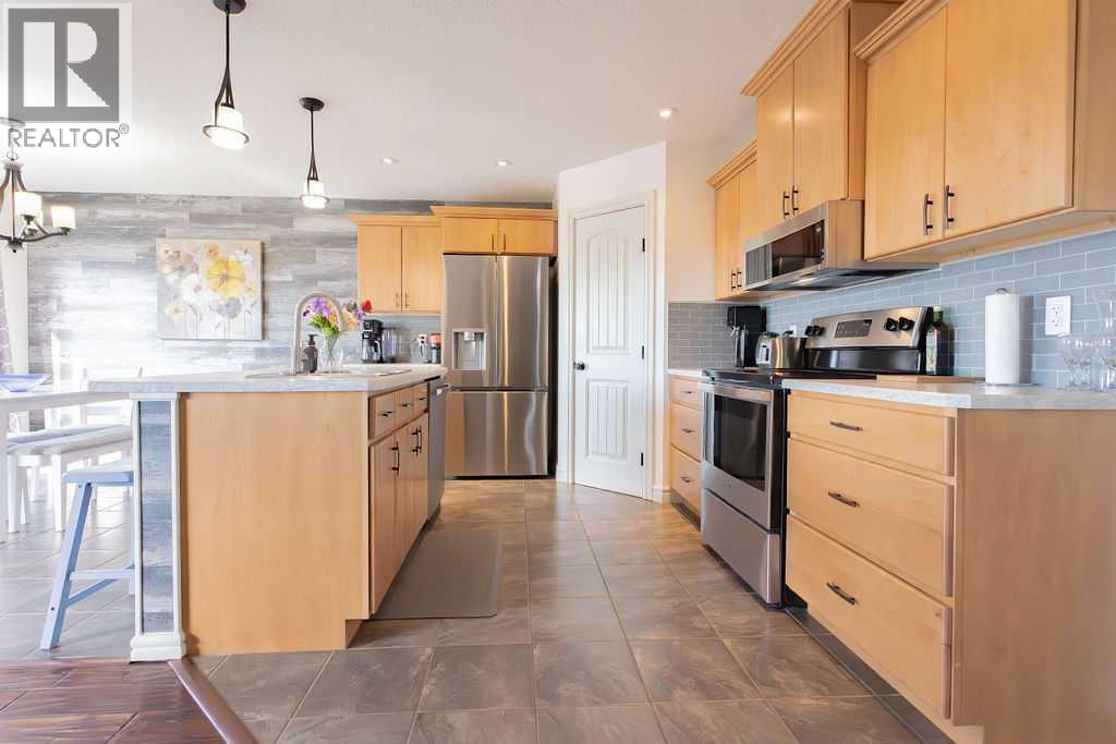 822 28 Street, Wainwright, Alberta  T9W 0A7 - Photo 5 - A2292678