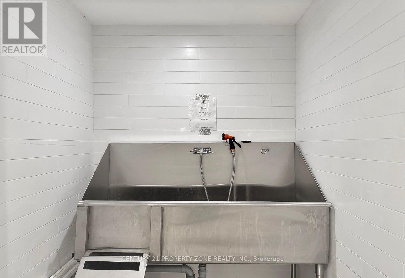 307 - 21 Brookhouse Drive, Clarington, Ontario  L1B 0V4 - Photo 11 - E12873062