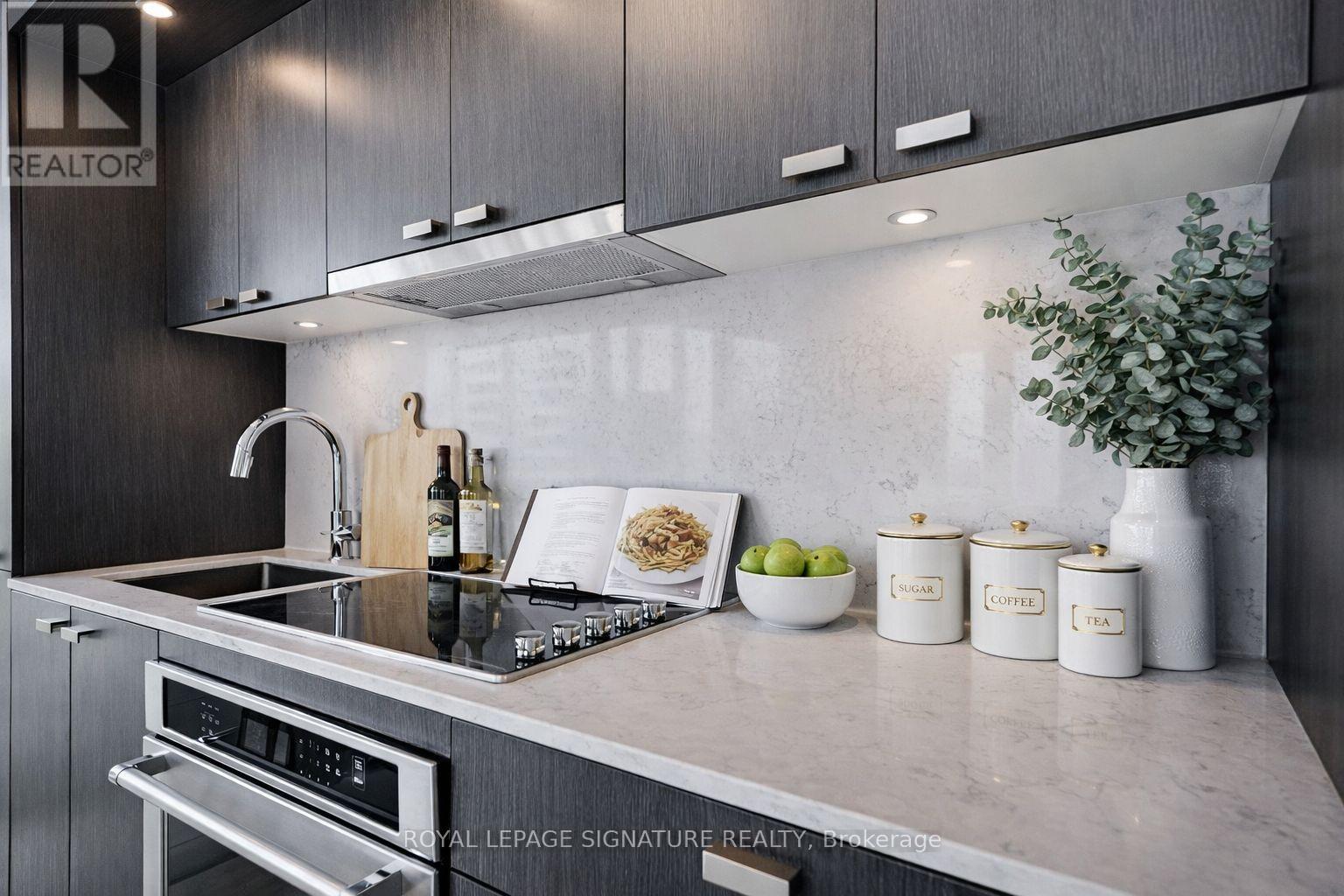 2722 - 585 Bloor Street E, Toronto, Ontario  M4W 0B3 - Photo 3 - C12875408