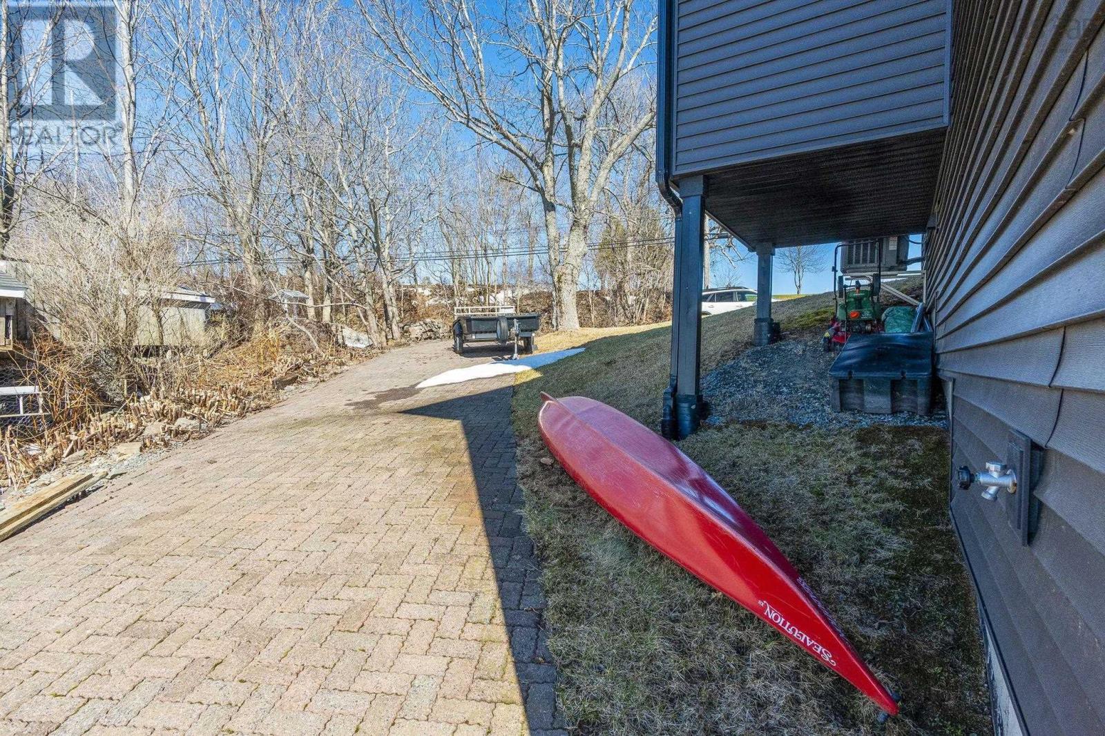 30 Montague Road, Lake Loon, Nova Scotia  B2W 4M4 - Photo 47 - 202604436