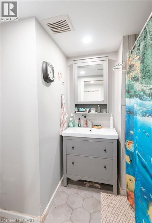 325 East 18th Street Unit# Lower, Hamilton, Ontario  L9A 4P7 - Photo 6 - 40811832