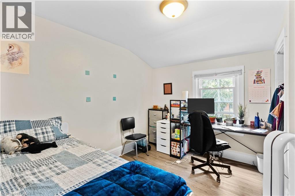 33 Cline Avenue N, Hamilton, Ontario  L8S 3Z3 - Photo 5 - 40811836