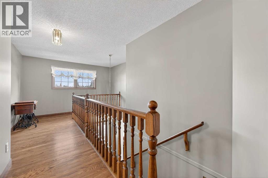 68 Hawkland Circle Nw, Calgary, Alberta  T3G 3R3 - Photo 21 - A2292183