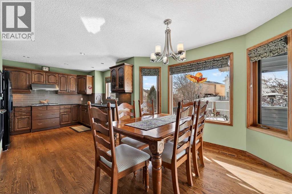 68 Hawkland Circle Nw, Calgary, Alberta  T3G 3R3 - Photo 12 - A2292183