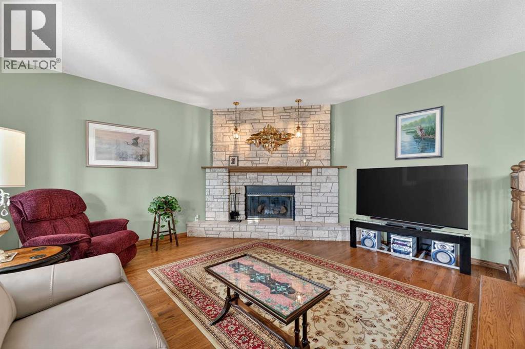 68 Hawkland Circle Nw, Calgary, Alberta  T3G 3R3 - Photo 18 - A2292183