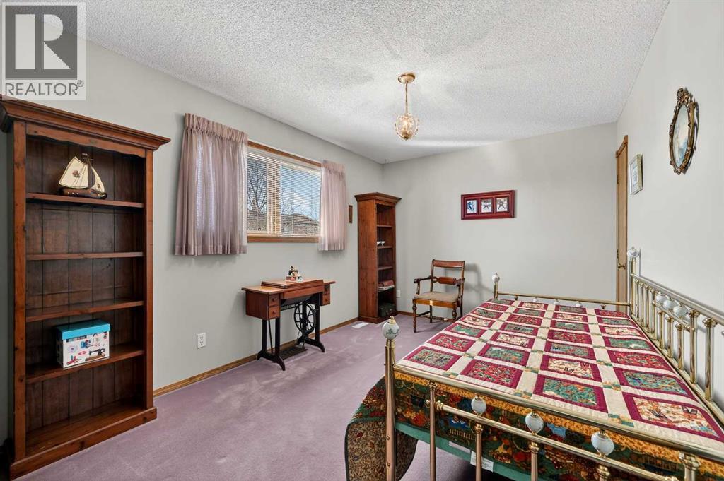 68 Hawkland Circle Nw, Calgary, Alberta  T3G 3R3 - Photo 27 - A2292183