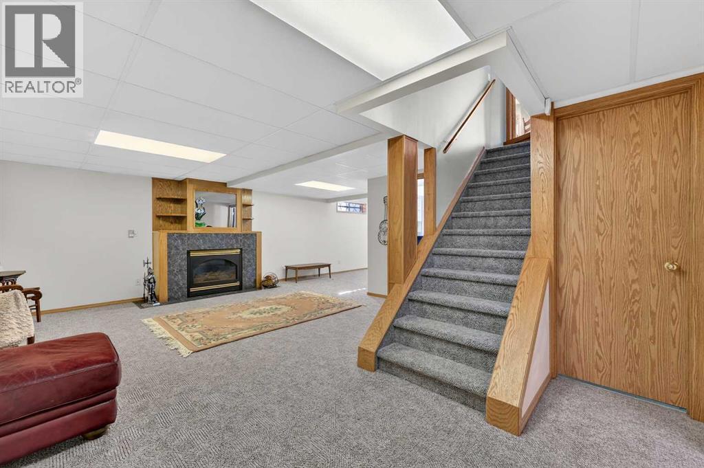 68 Hawkland Circle Nw, Calgary, Alberta  T3G 3R3 - Photo 31 - A2292183