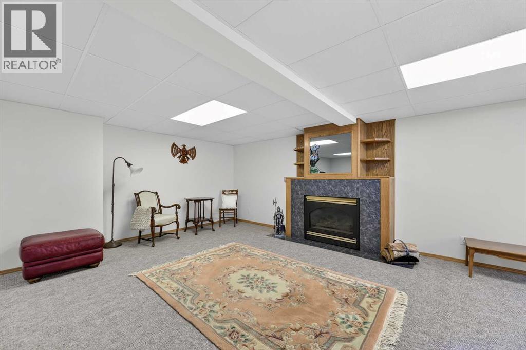 68 Hawkland Circle Nw, Calgary, Alberta  T3G 3R3 - Photo 33 - A2292183