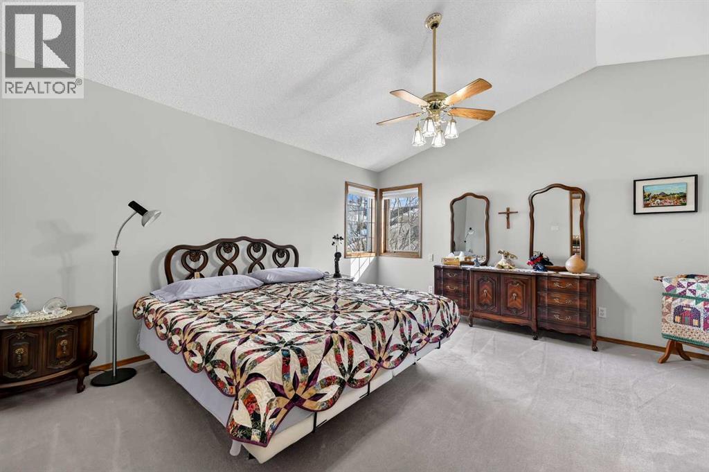 68 Hawkland Circle Nw, Calgary, Alberta  T3G 3R3 - Photo 22 - A2292183