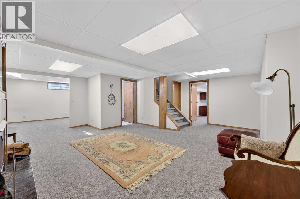 68 Hawkland Circle Nw, Calgary, Alberta  T3G 3R3 - Photo 32 - A2292183