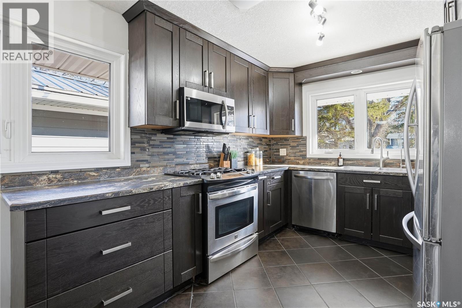 45 Gardiner Avenue, Regina, Saskatchewan  S4S 4P5 - Photo 10 - SK030177