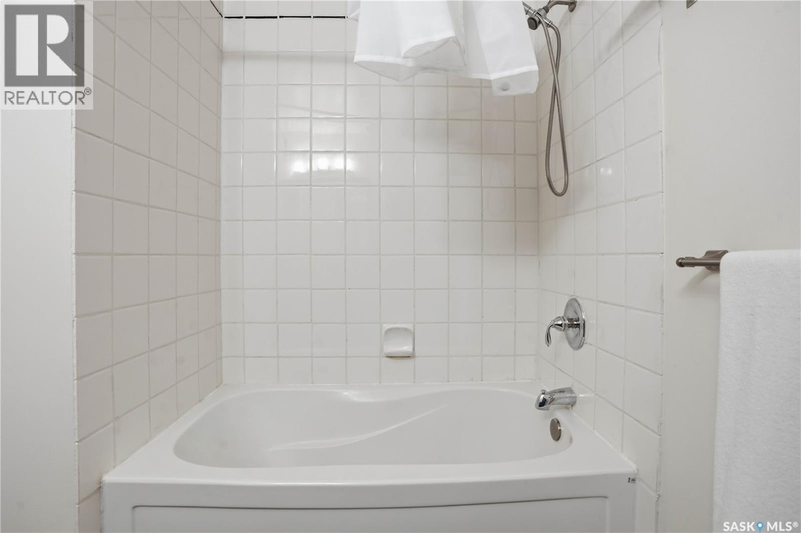 45 Gardiner Avenue, Regina, Saskatchewan  S4S 4P5 - Photo 17 - SK030177