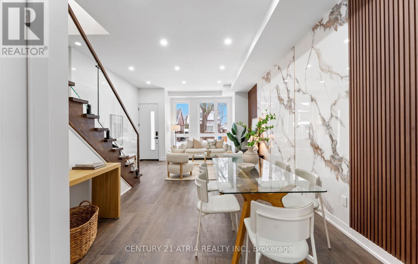 65 Crewe Avenue, Toronto, Ontario  M4C 2J2 - Photo 2 - E12875270